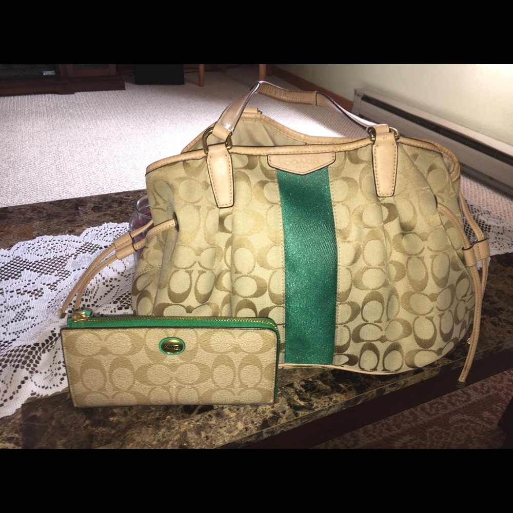 NWOT Coach Shoulder Bag and Matching Wallet